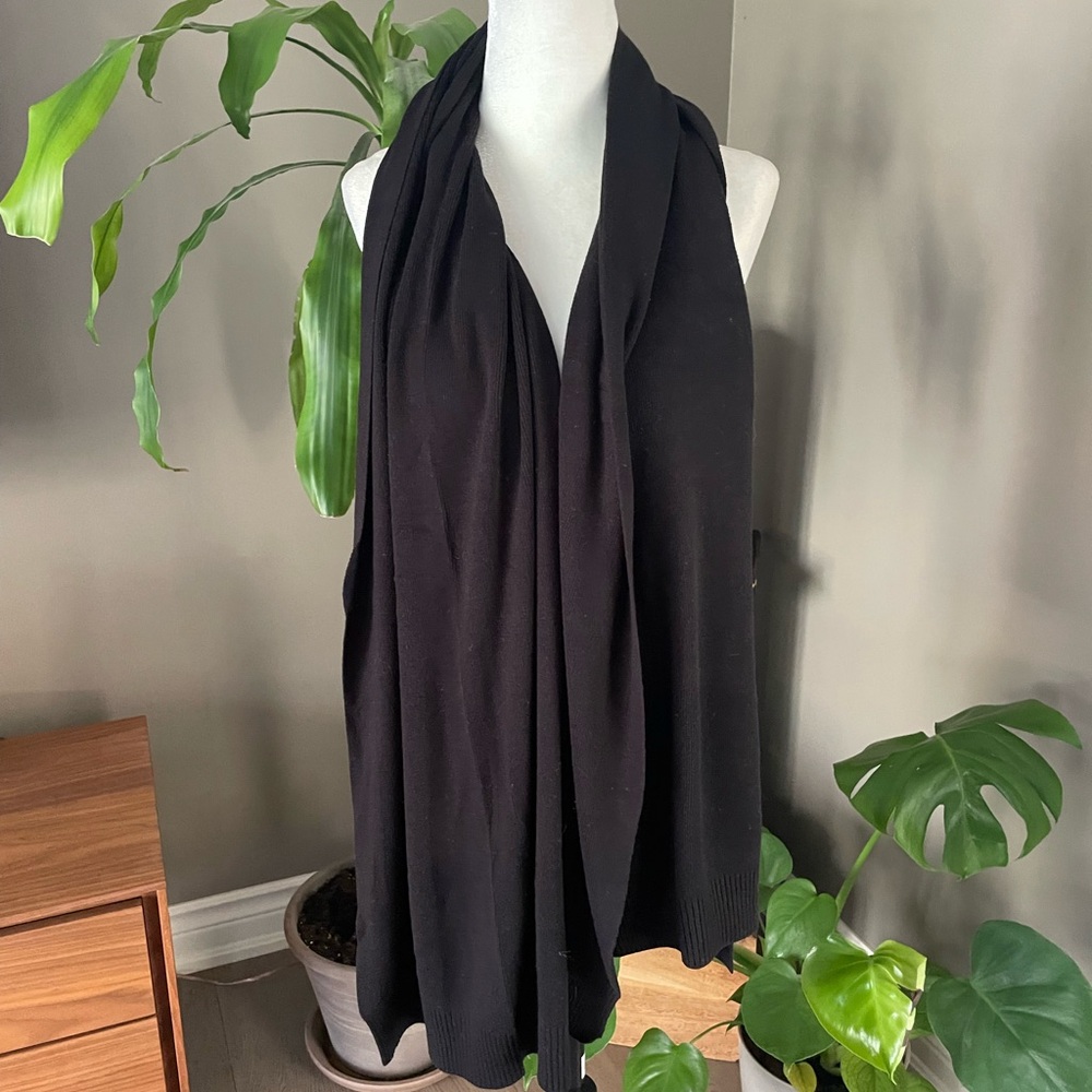 Esprit Black Knit Scarf and Gloves